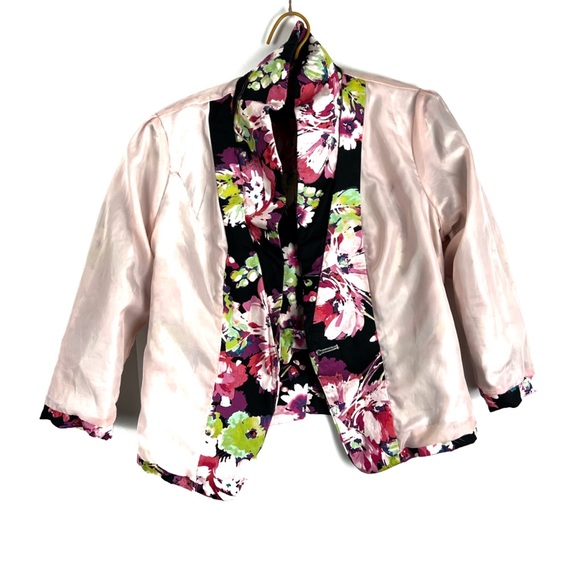 Candie’s Juniors Abstract Floral Line 3/4 Sleeve Cropped Blazer Sz: L - Picture 8 of 10